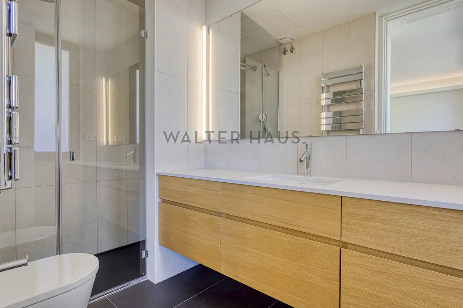 Penthouse with terrace for sale in Carrer de Pau Claris, imagen 26