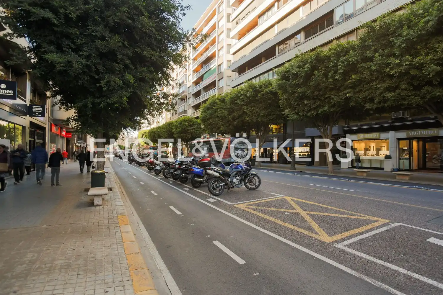 Vista exterior de Pis en venda en Valencia amb Aire condicionat, Calefacció i Parquet