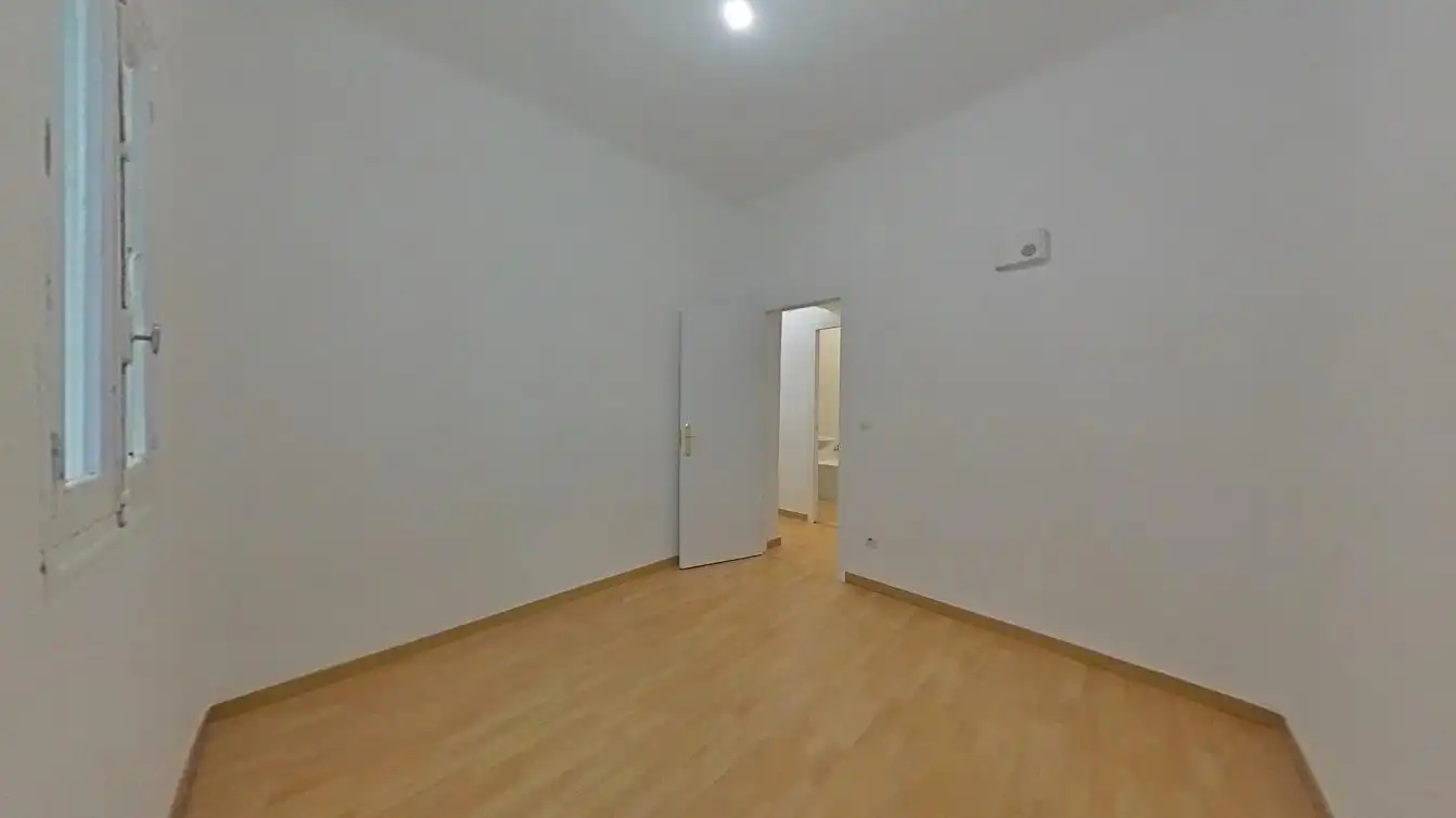 Habitación de Piso en venta en Madrid con Horno