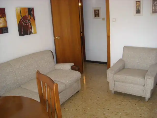 Living room of Flat for rent in Zaragoza  with Heating, Parquet flooring and Furnished