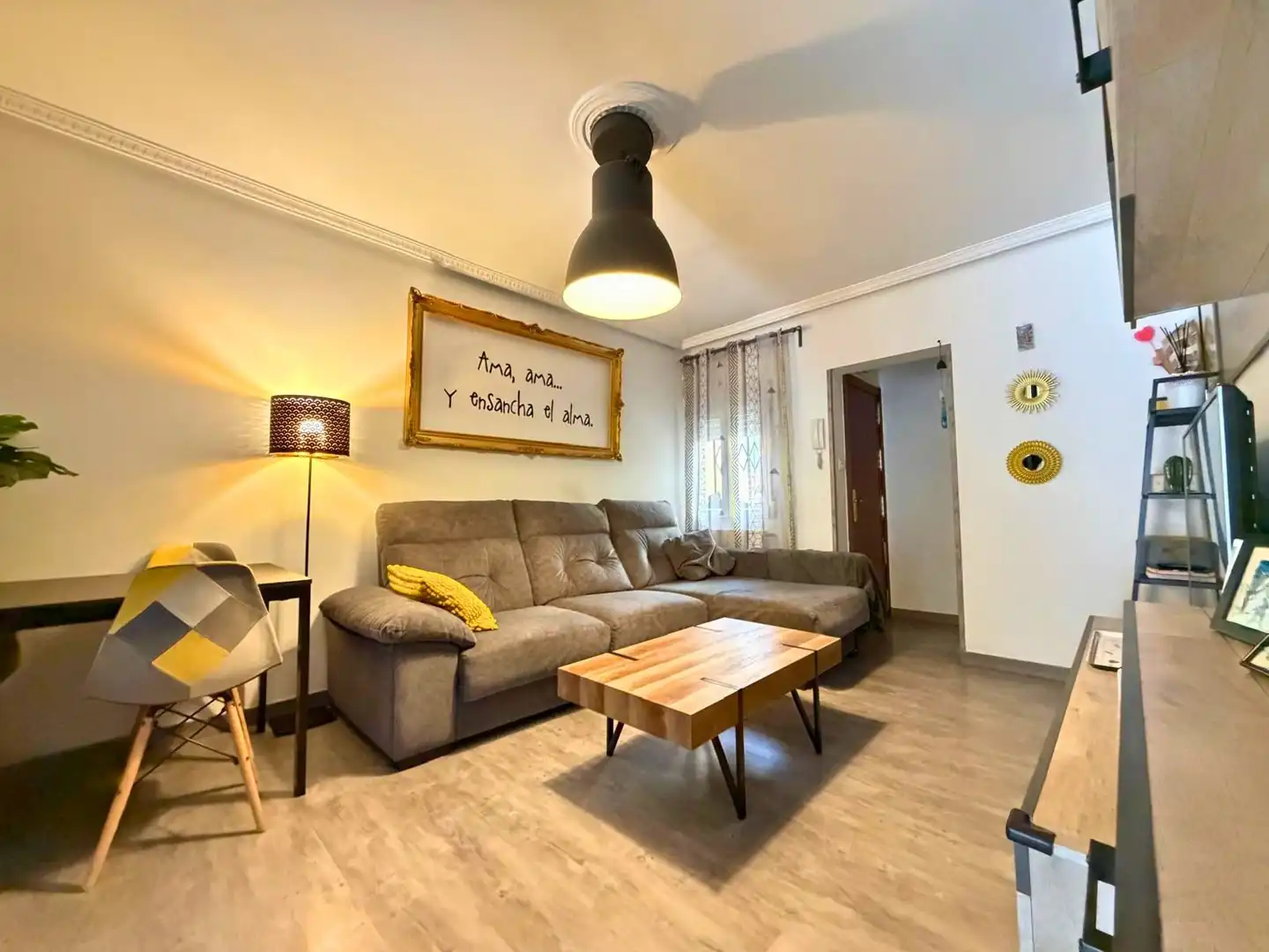 Sala d'estar de Pis en venda en Madrid amb Aire condicionat, Calefacció i Parquet