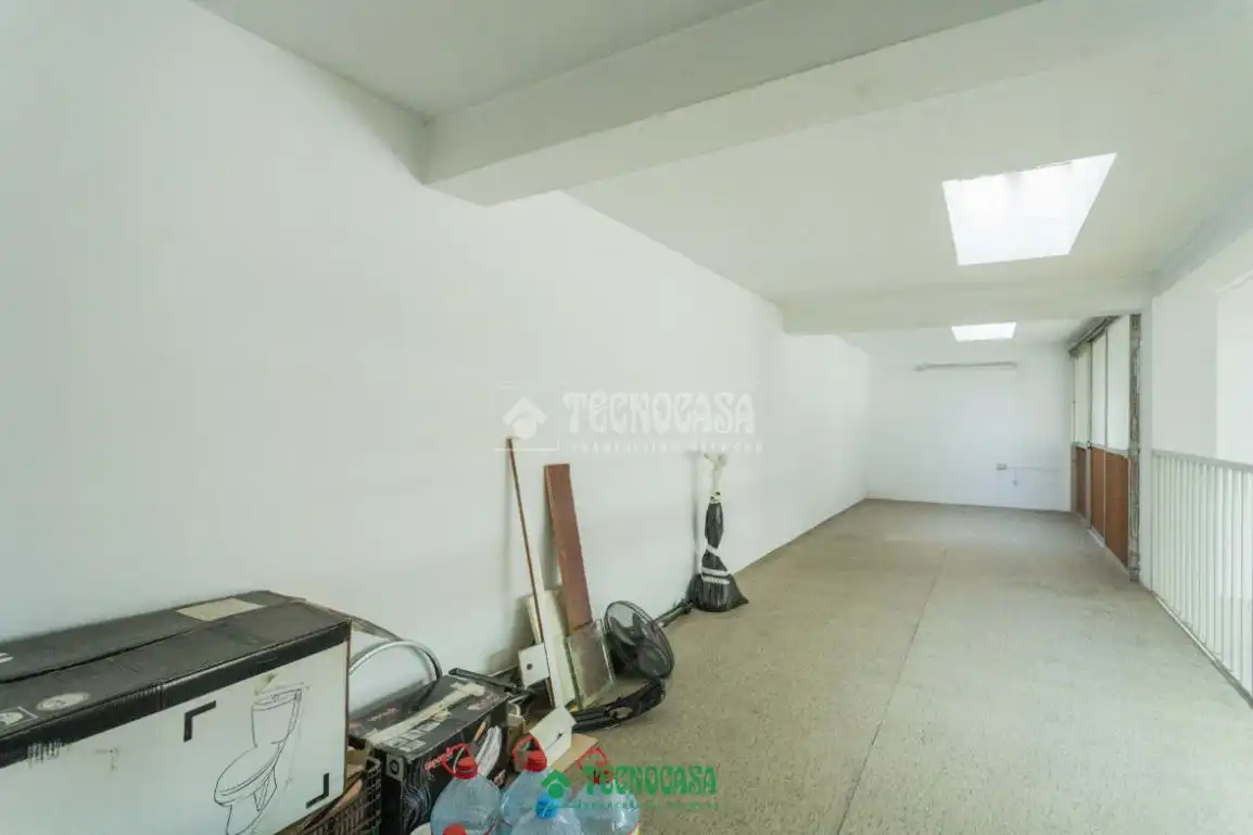 Local comercial en venda a C. Cardenal Herrera Oria, imagen 13