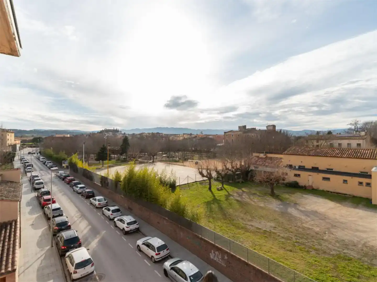 Aparcament de Pis en venda en La Bisbal d'Empordà amb Aire condicionat i Balcó