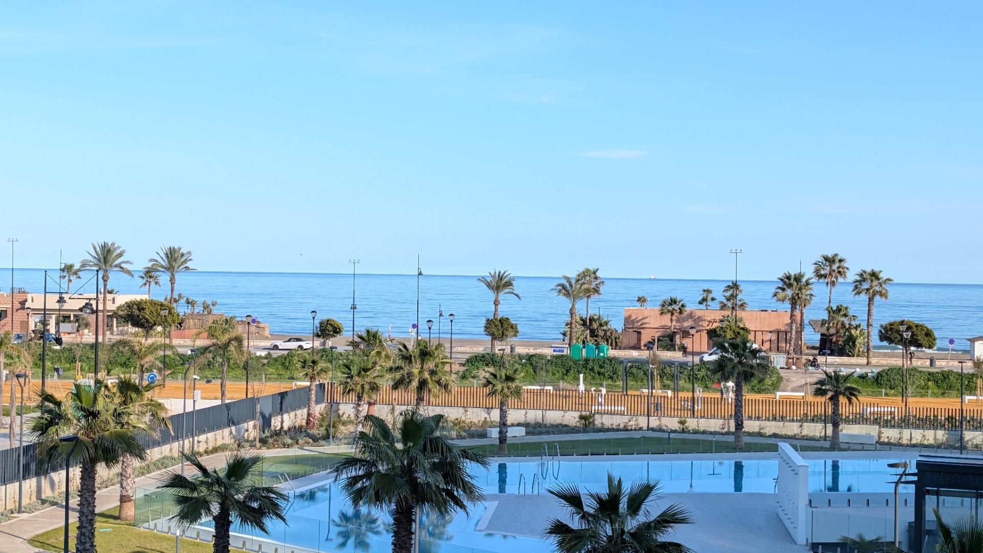 Piscina de Piso de alquiler en Torremolinos con Aire acondicionado, Jardín privado y Terraza