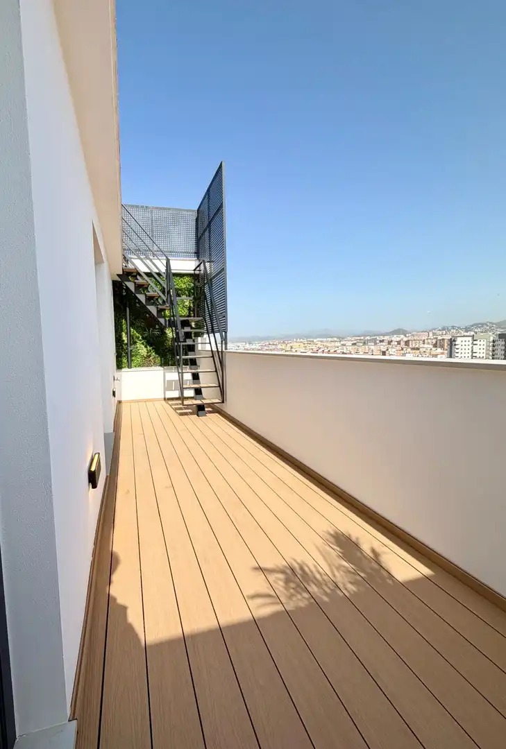 Terraza de Ático en venta en Málaga con Aire acondicionado, Calefacción y Jardín privado