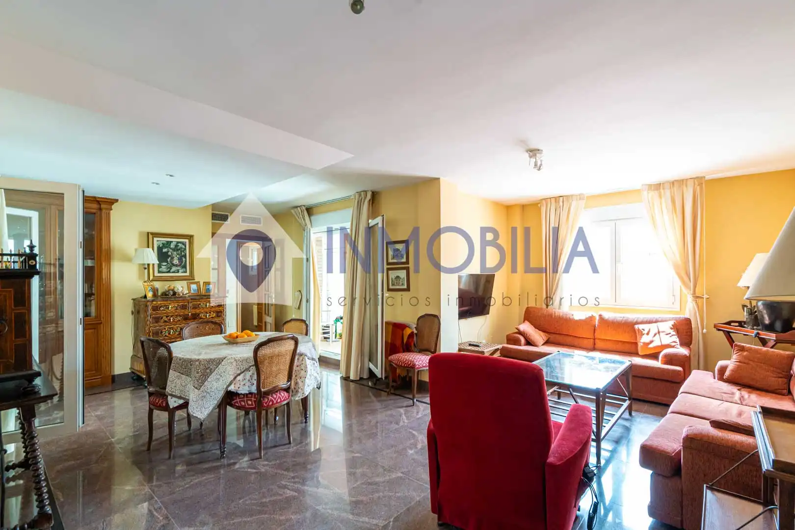 Sala de estar de Casa adosada en venta en Madrid con Aire acondicionado, Calefacción y Jardín privado