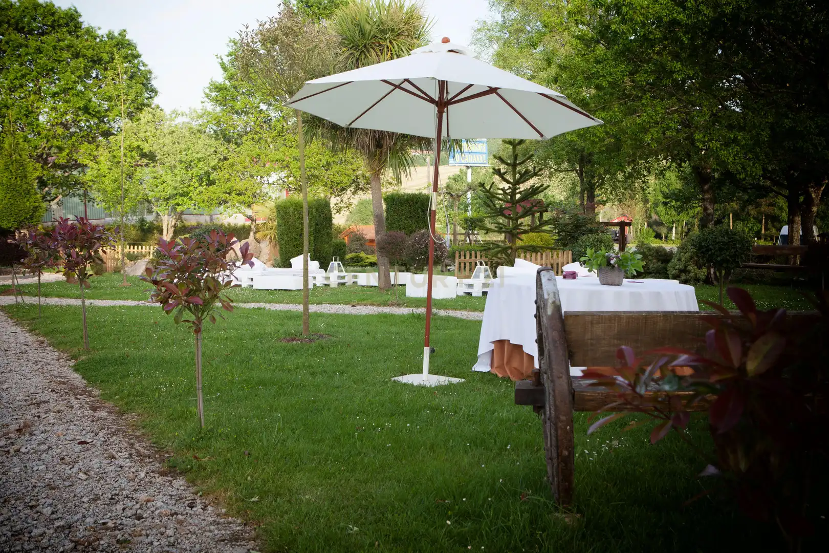 Garden of Buildings for sale in Frades