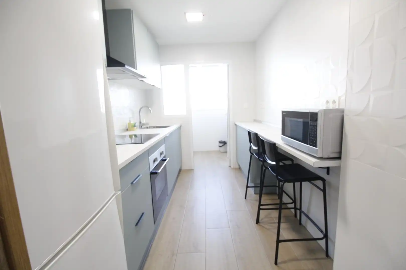 Flat with terrace to rent in Calle Teofilo Gautier 2, imagen 5
