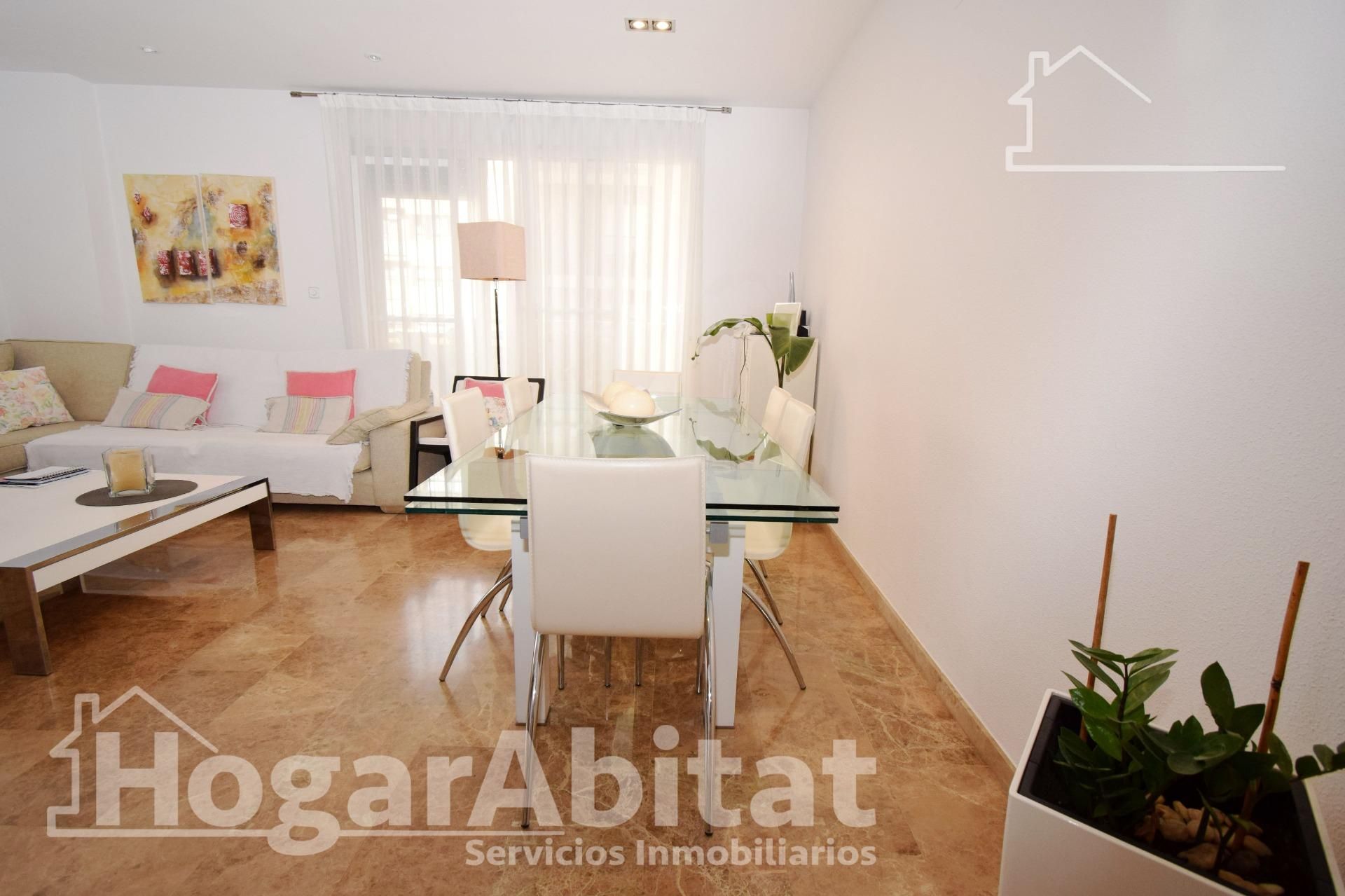 Sala de estar de Piso en venta en  Valencia Capital con Aire acondicionado, Calefacción y Trastero