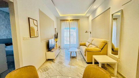 Foto 3 de Apartamento de alquiler en Calle Gran Vía de Colón, Centro - Sagrario, Granada Capital