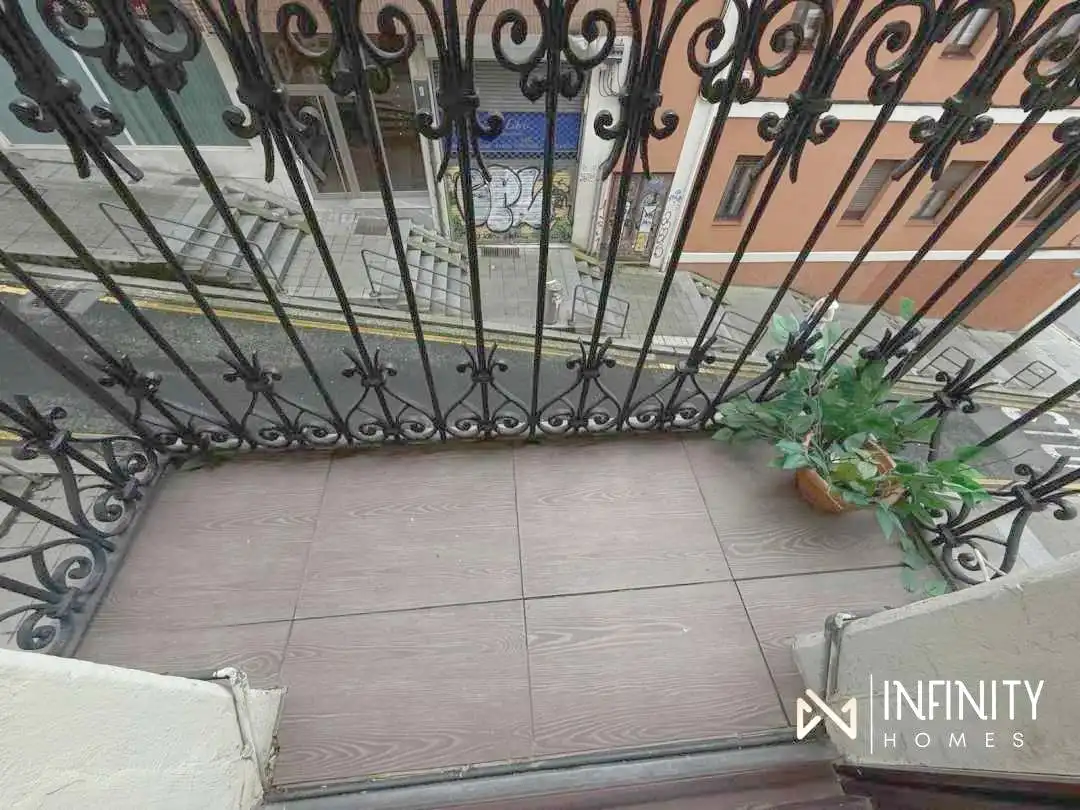 Balcony of Flat for rent in Bilbao   with Heating and Balcony