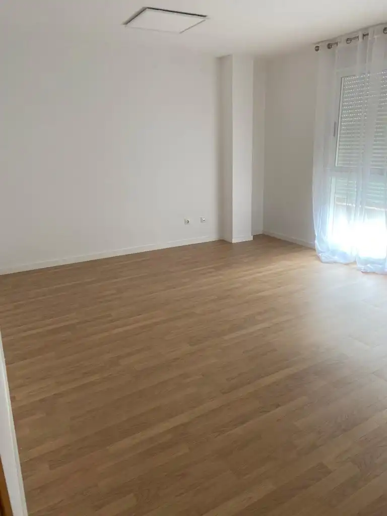 Dormitori de Apartament de lloguer en Benaguasil amb Traster