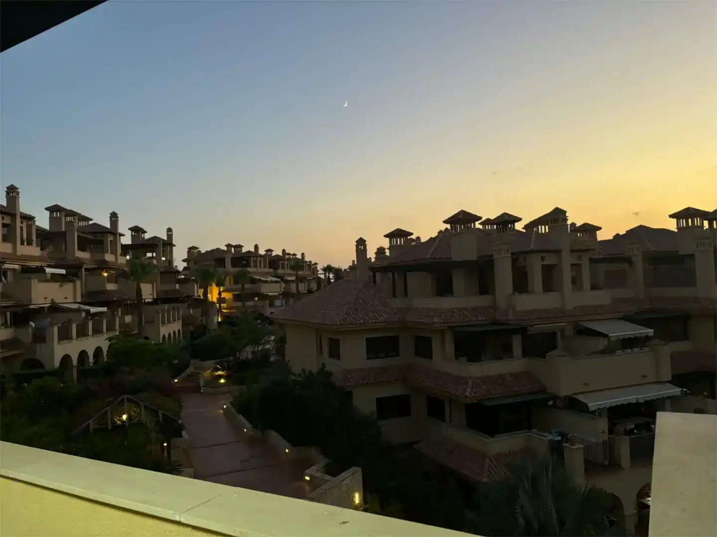 Vista exterior de Àtic en venda en Águilas amb Aire condicionat i Balcó
