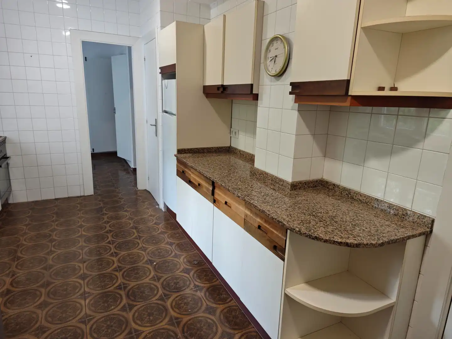 Wohnung zur Miete in Avenida da Coruña, Campus Sur - Santa Marta