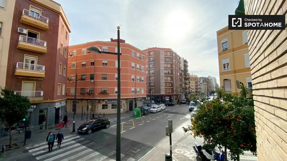Vista exterior de Pis de lloguer en Valencia amb Aire condicionat, Calefacció i Moblat