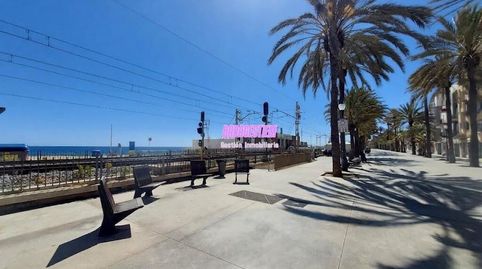 Foto 3 de Casa adosada en venda a Centre, Badalona