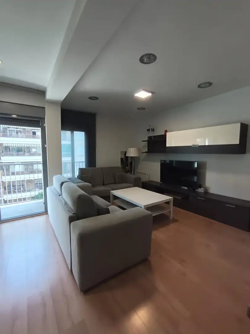 Flat for rent in Ciudad Jardín - Zoco