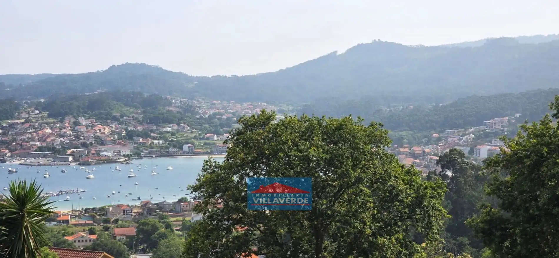 Vista exterior de Residencial en venta en Cangas 
