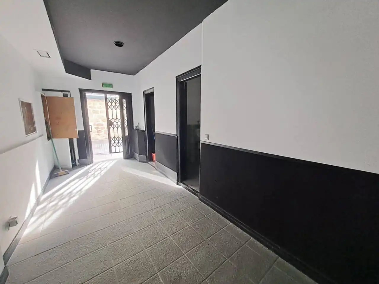 Local comercial en venta en Calle Fernán González, imagen 2