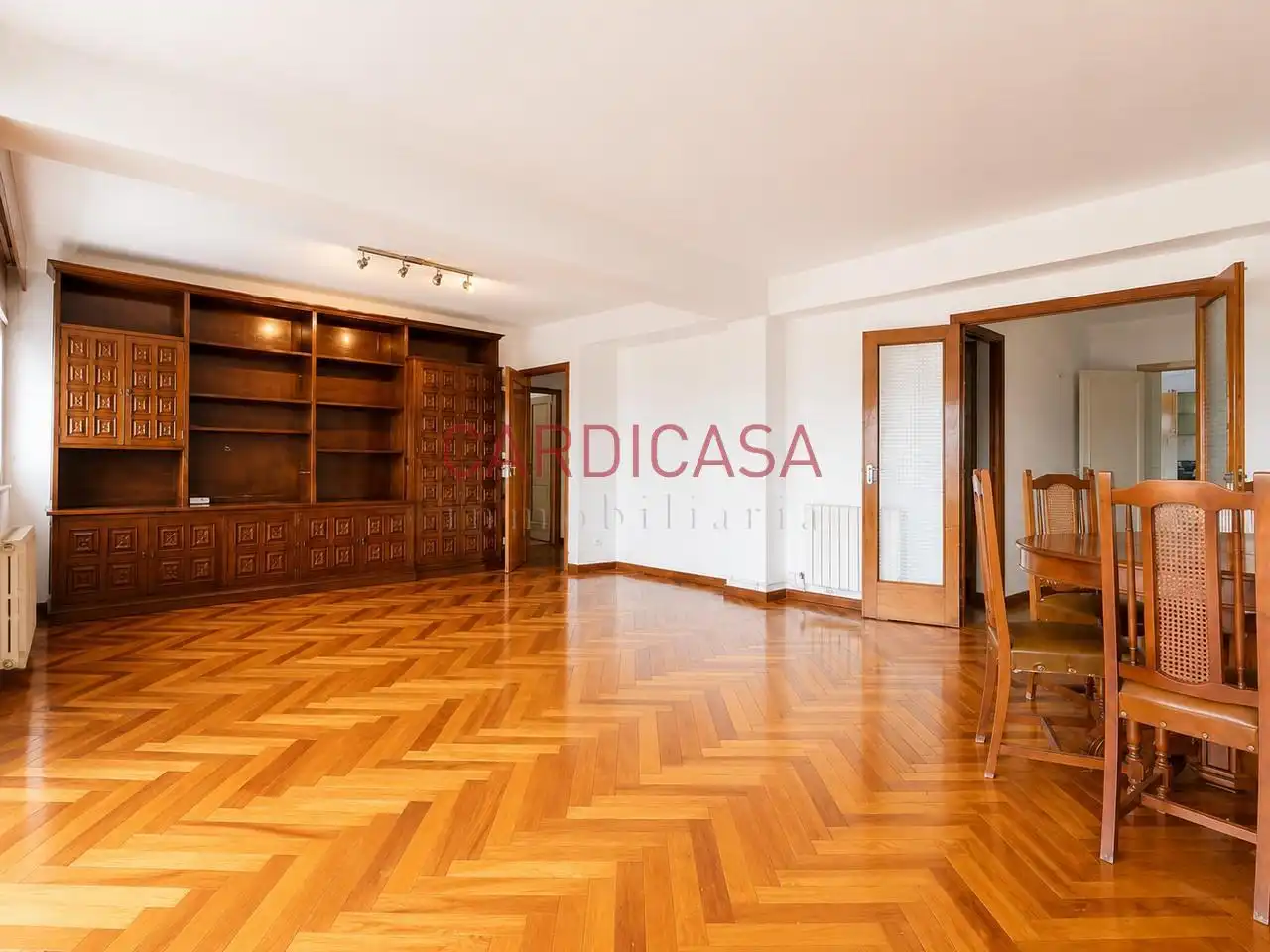 Habitación de Piso en venta en Vigo  con Calefacción, Parquet y Terraza