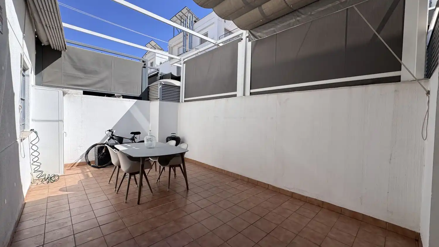 Terrace of Houses for sale in Sevilla  with Air Conditioner, Terrace and Storage room