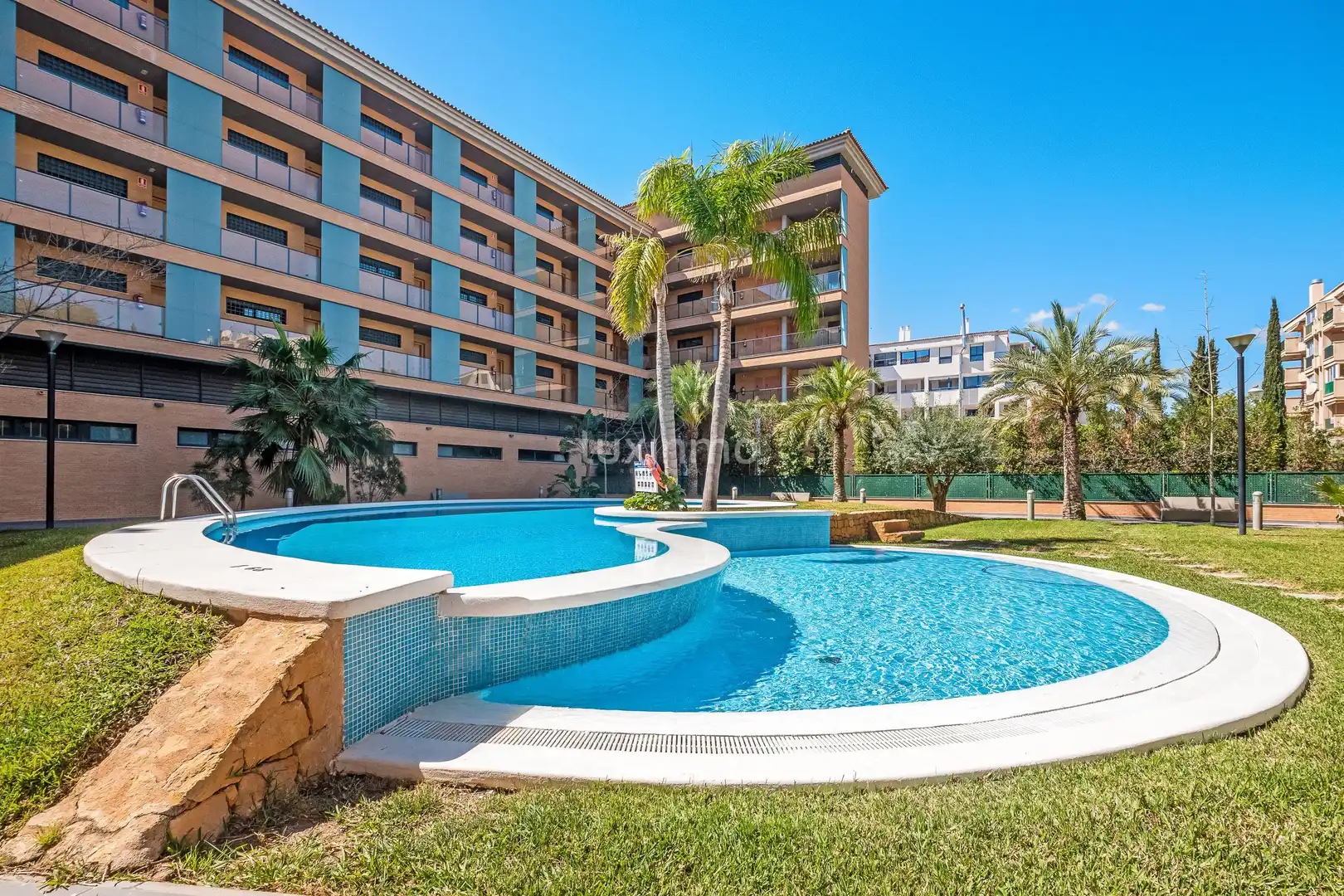 Piscina de Àtic en venda en L'Alfàs del Pi amb Aire condicionat, Calefacció i Jardí privat