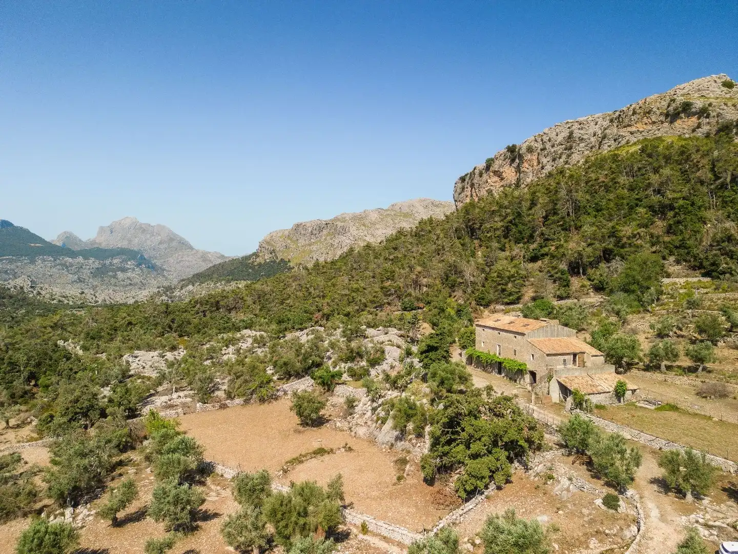 Vista exterior de Finca rústica en venta en Escorca con Jardín privado, Terraza y Trastero