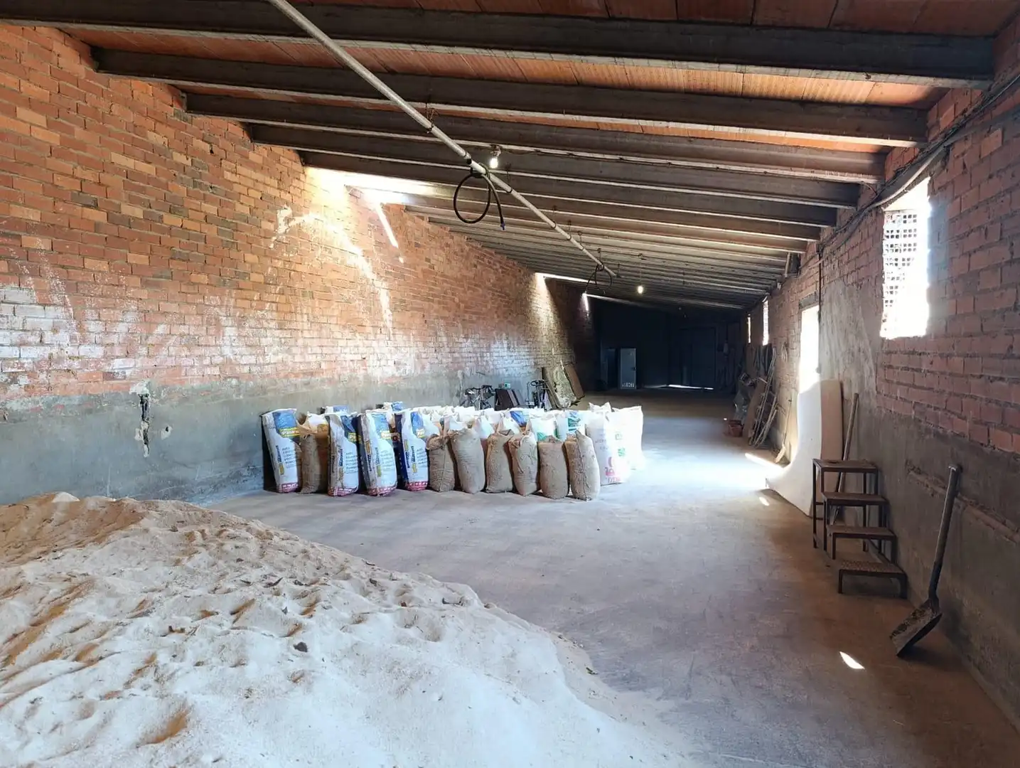 Industrial buildings for sale in Viloria