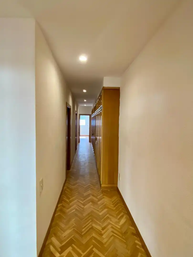 Flat for rent in Valencia  with Air Conditioner, Parquet flooring and Balcony