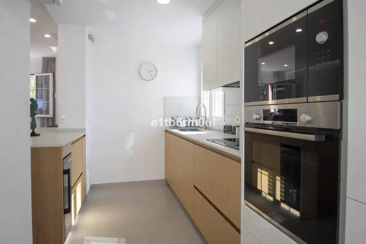Flat with lift for sale in Nueva Andalucía, imagen 7