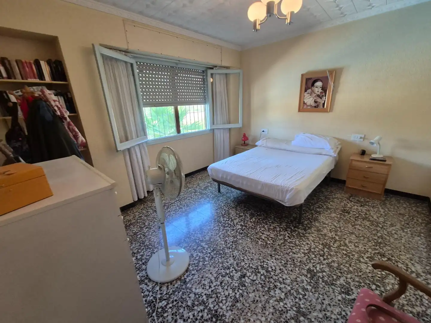 Dormitori de Casa o xalet en venda en Elda amb Jardí privat, Terrassa i Traster