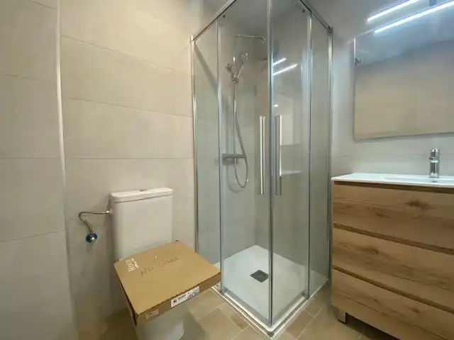 Baño de Dúplex en venta en Montcada i Reixac con Aire acondicionado, Calefacción y Terraza