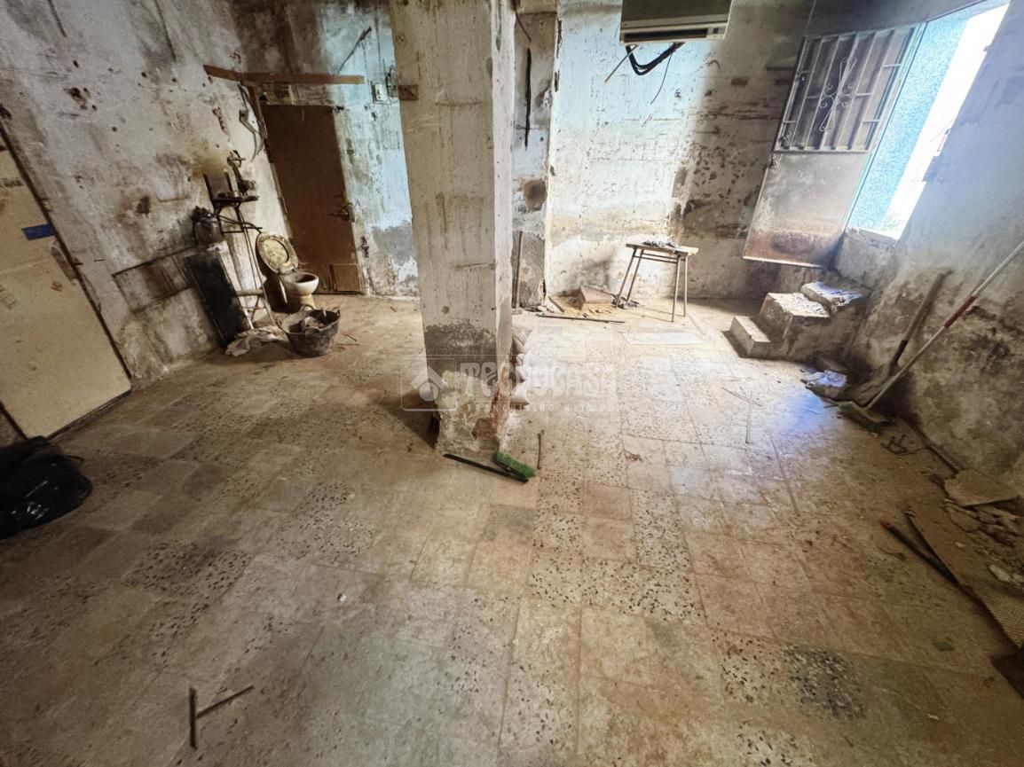 Premises for sale in  Madrid Capital
