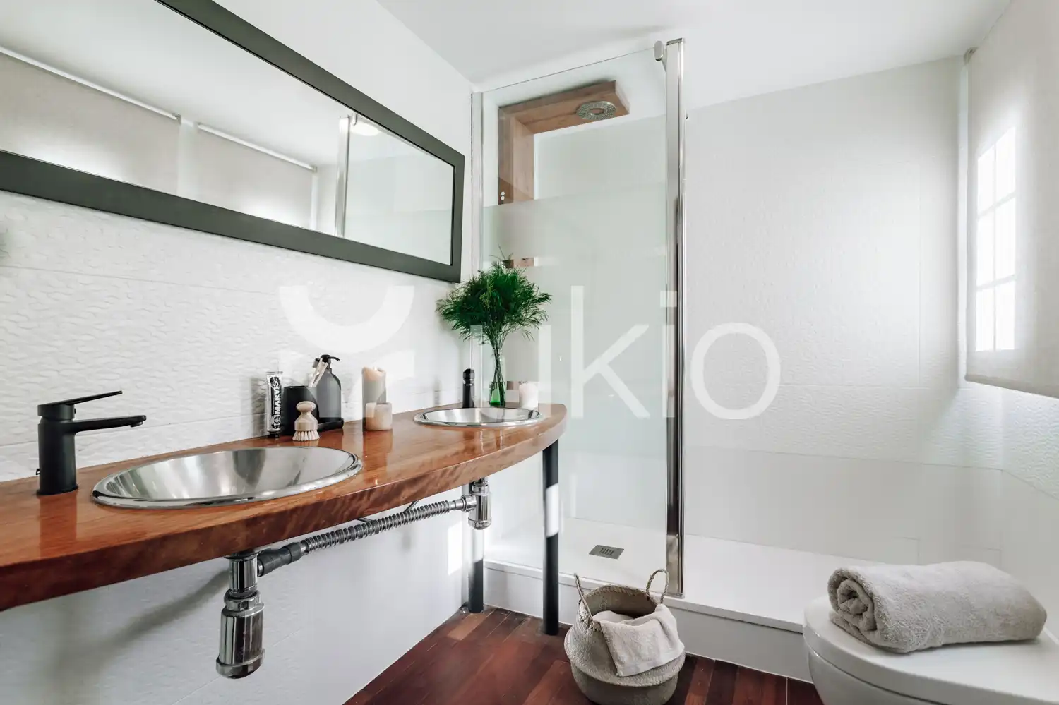 Badezimmer von Wohnungen zur Miete in Barcelona mit Klimaanlage, Heizung und Möbliert