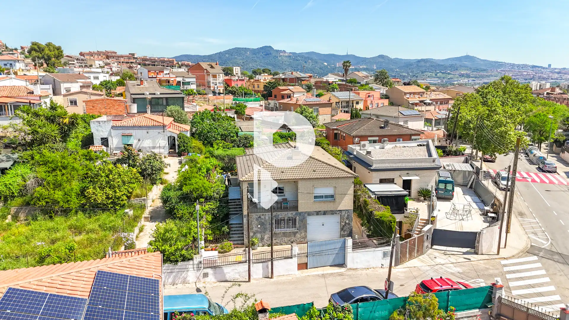 Außenansicht von Haus oder Chalet zum Verkauf in Sant Vicenç Dels Horts mit Klimaanlage, Heizung und Privatgarten