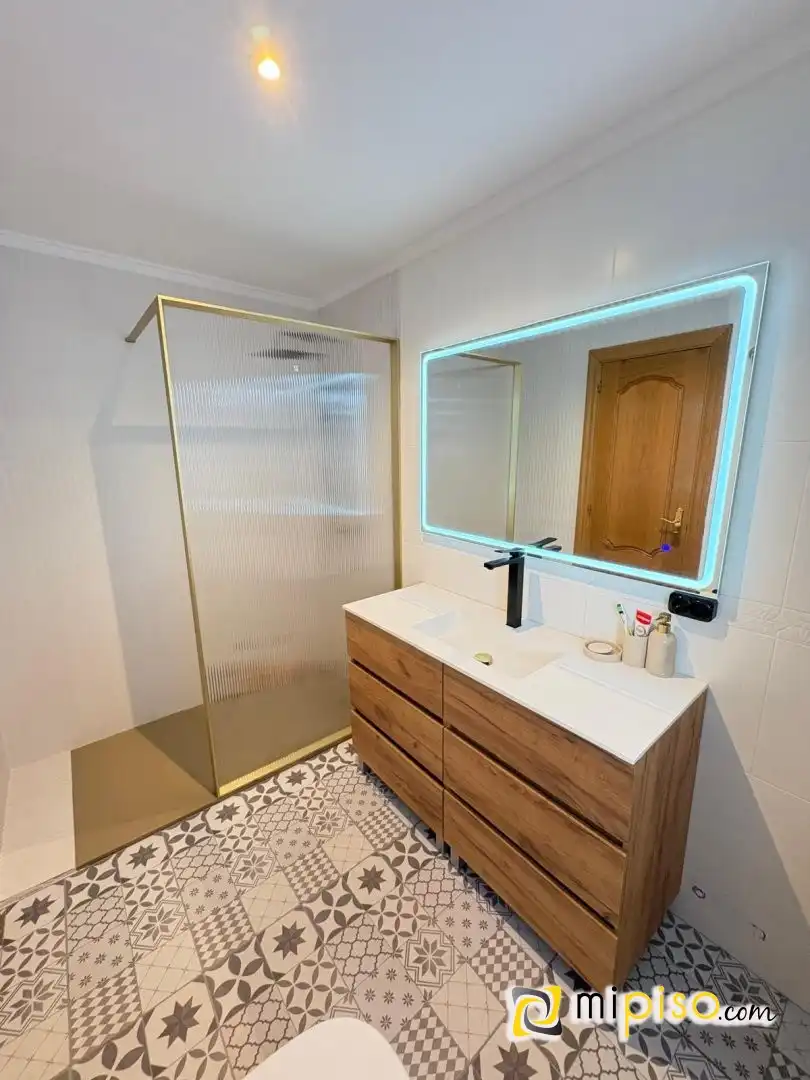 Baño de Casa adosada en venta en Solórzano con Calefacción y Jardín privado