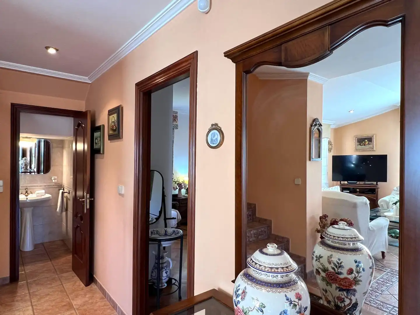 Houses for sale in Bergondo, A Coruña