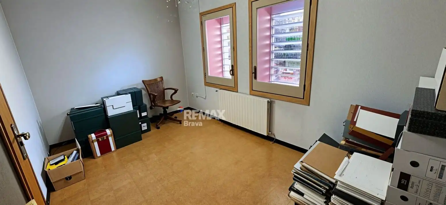 Casa adosada en venta en Celrà con Aire acondicionado, Jardín privado y Terraza