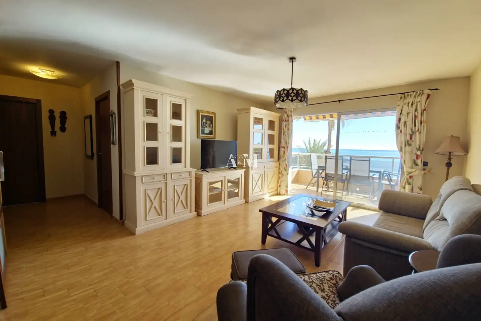 Wohnzimmer von Wohnungen zur Miete in Torrevieja mit Heizung, Terrasse und Schwimmbad