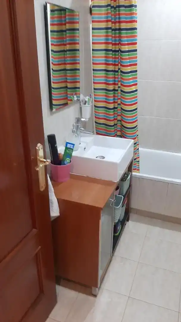 Badezimmer von Wohnung zum Verkauf in Barakaldo 