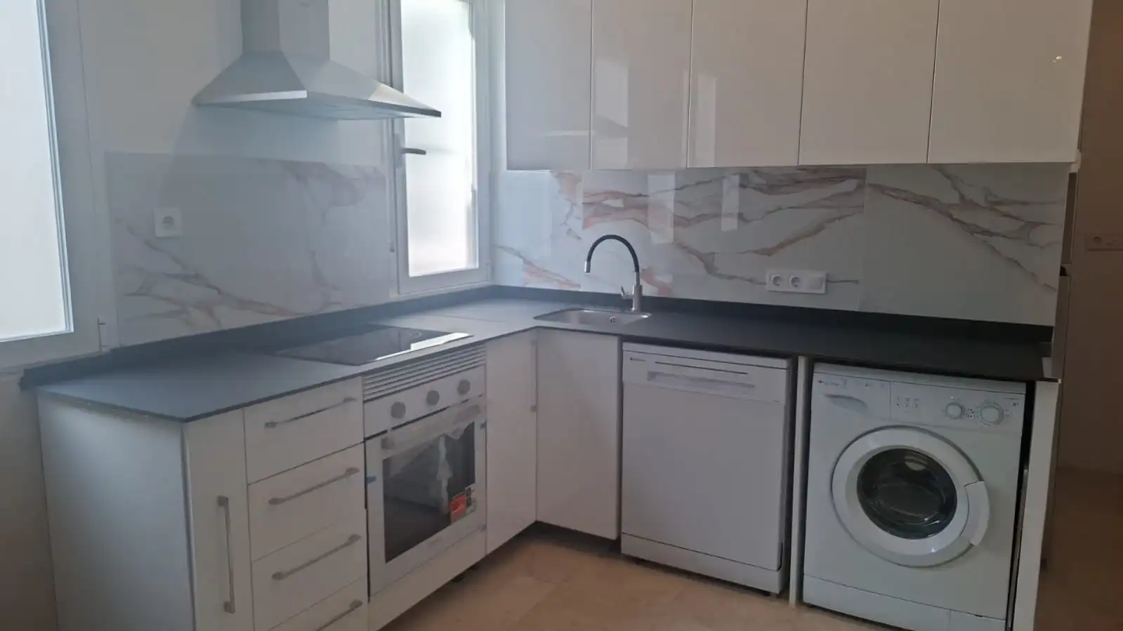 Estudio de alquiler en Calle de Sebastián Elcano, Palos de Moguer