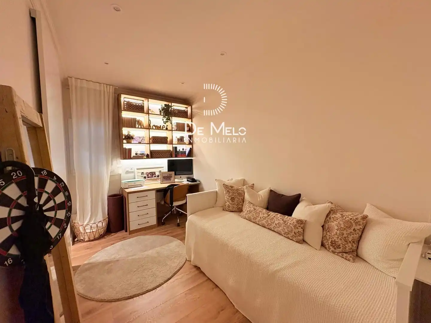 Wohnzimmer von Wohnung zum Verkauf in Barcelona mit Klimaanlage, Heizung und Parkett
