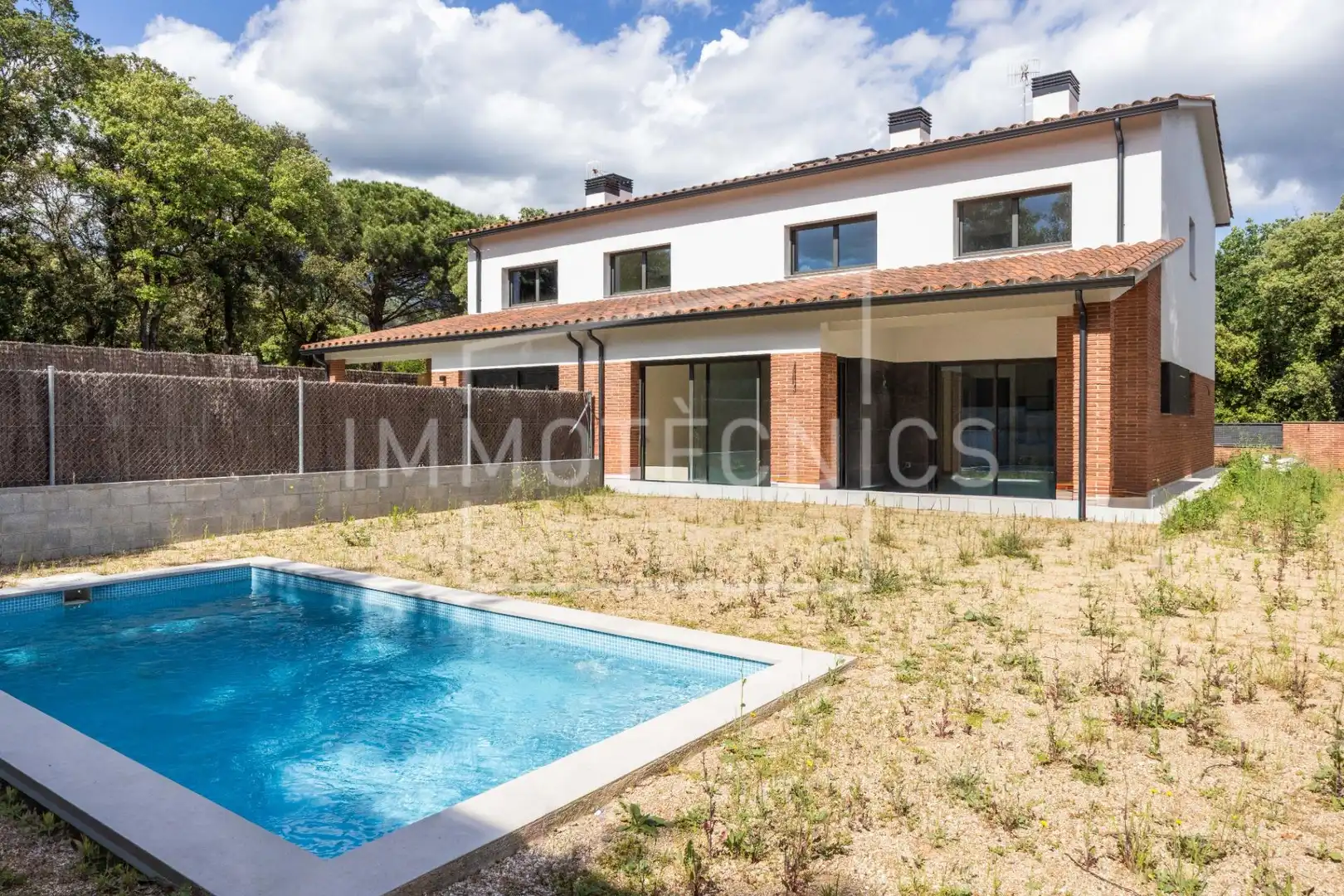 Piscina de Casa adosada en venda en Sant Esteve de Palautordera amb Aire condicionat, Calefacció i Jardí privat
