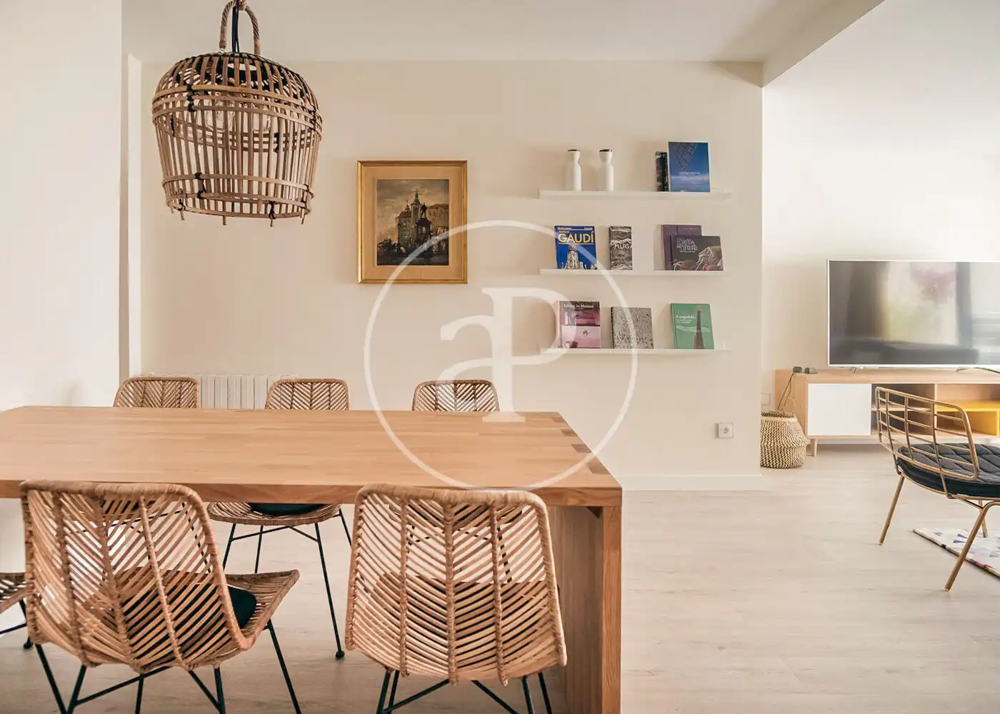 Attic for rent in C. de los Caños del Peral, Palacio