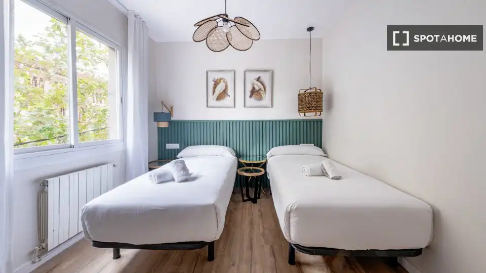 Room in El Baix Guinardó