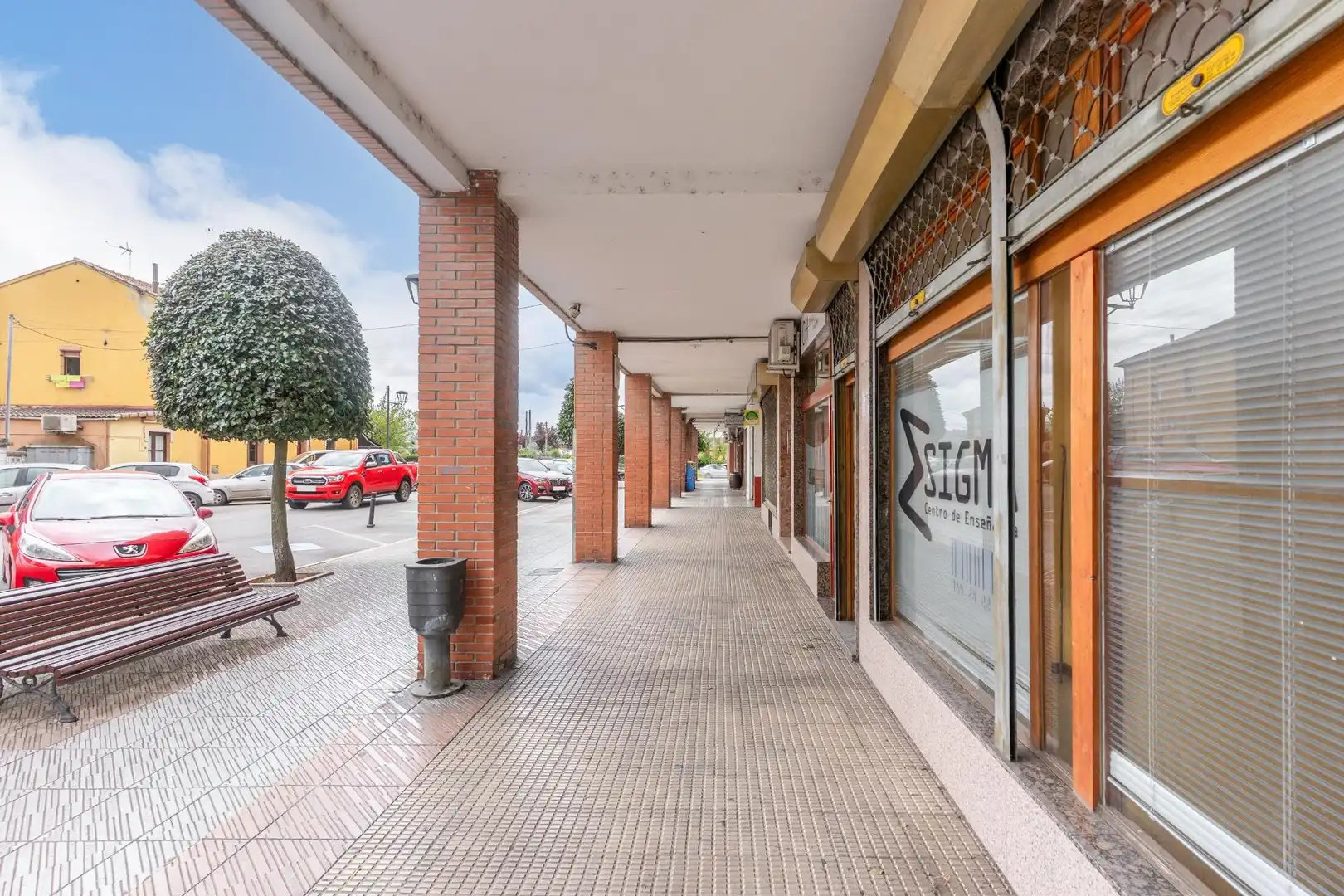Gewerbefläche zum Verkauf in Calle del Cruce 3, imagen 2