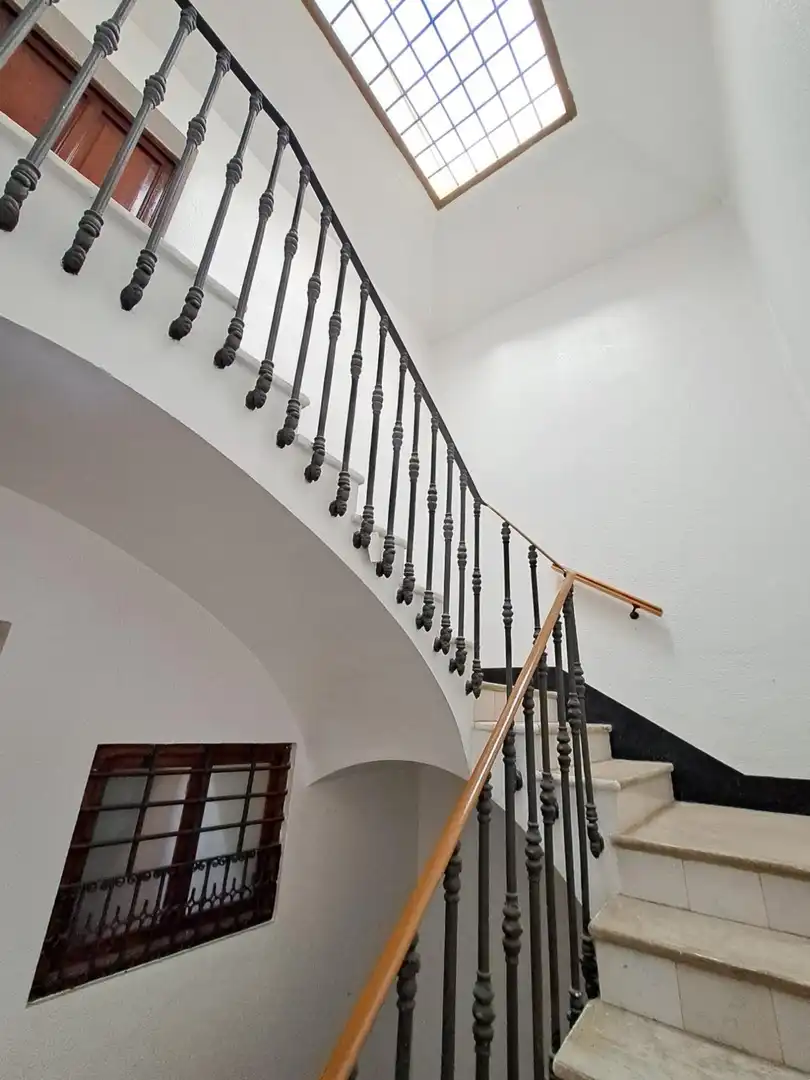 Casa adosada en venda en Requena amb Terrassa, Traster i Balcó