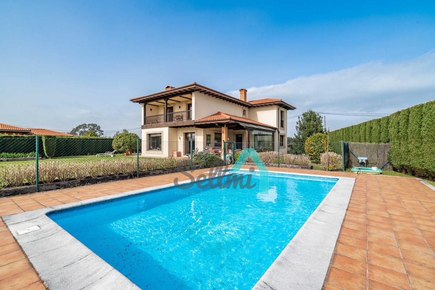 Exterior view of House or chalet for sale in Soto del Barco  with Heating, Private garden and Terrace