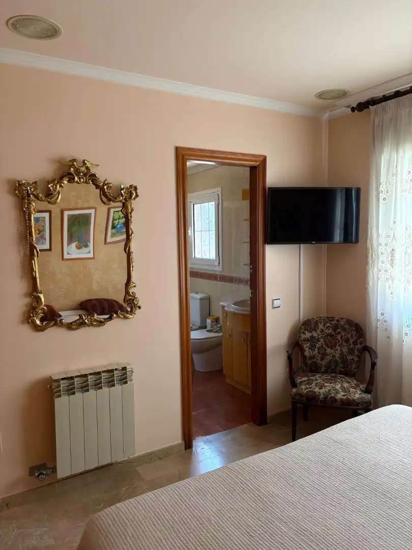Baño de Casa adosada en venta en Barcelona con Aire acondicionado, Calefacción y Jardín privado