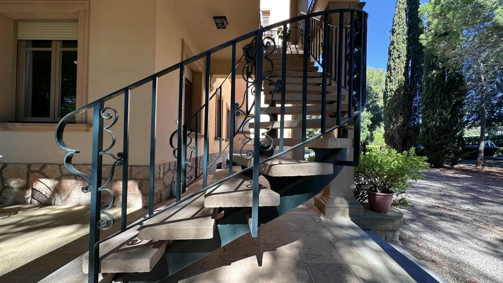 Vista exterior de Casa o chalet en venta en Terrassa con Aire acondicionado, Calefacción y Jardín privado